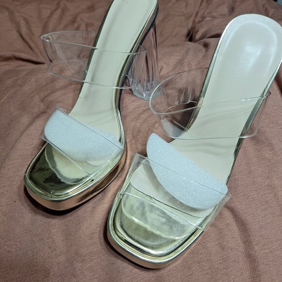 Clear High Heels - Picture 2 of 6